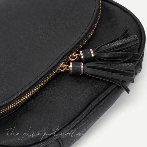 💓 Black Vegan Leather Crossbody Bag - Picture 5 of 8